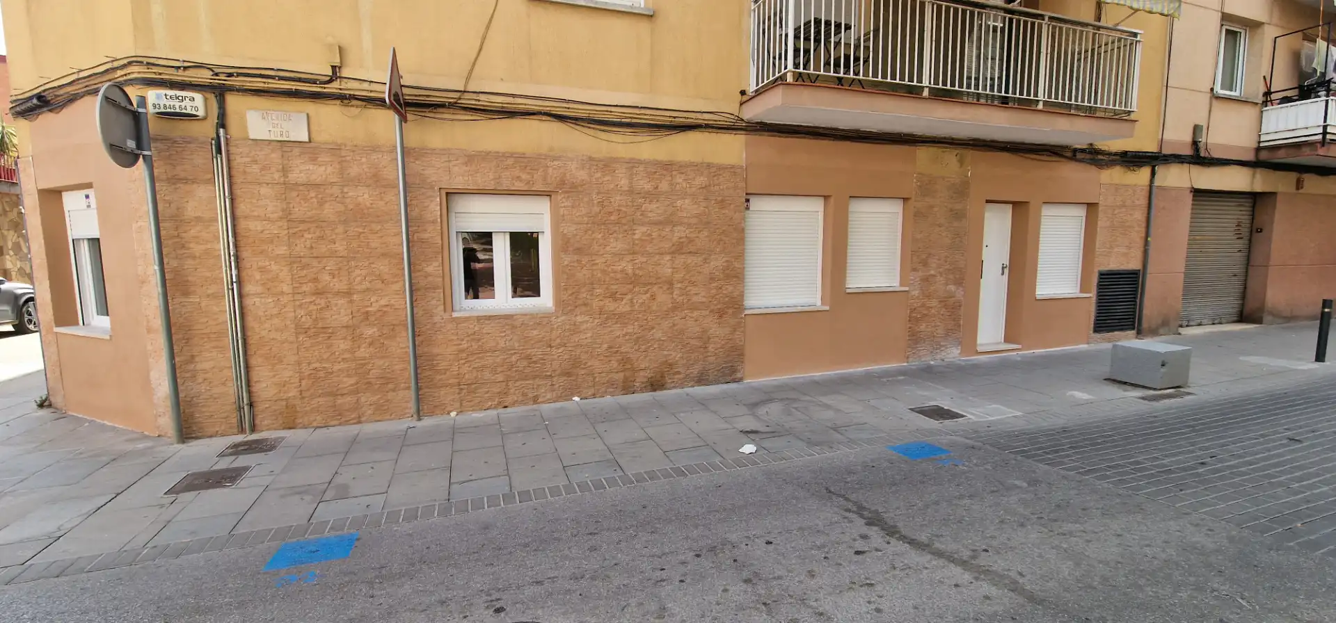 Vista exterior de Planta baja en venta en La Llagosta con Aire acondicionado, Calefacción y Parquet