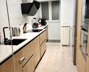 Cuina de Apartament en venda en León Capital  amb Calefacció i Parquet