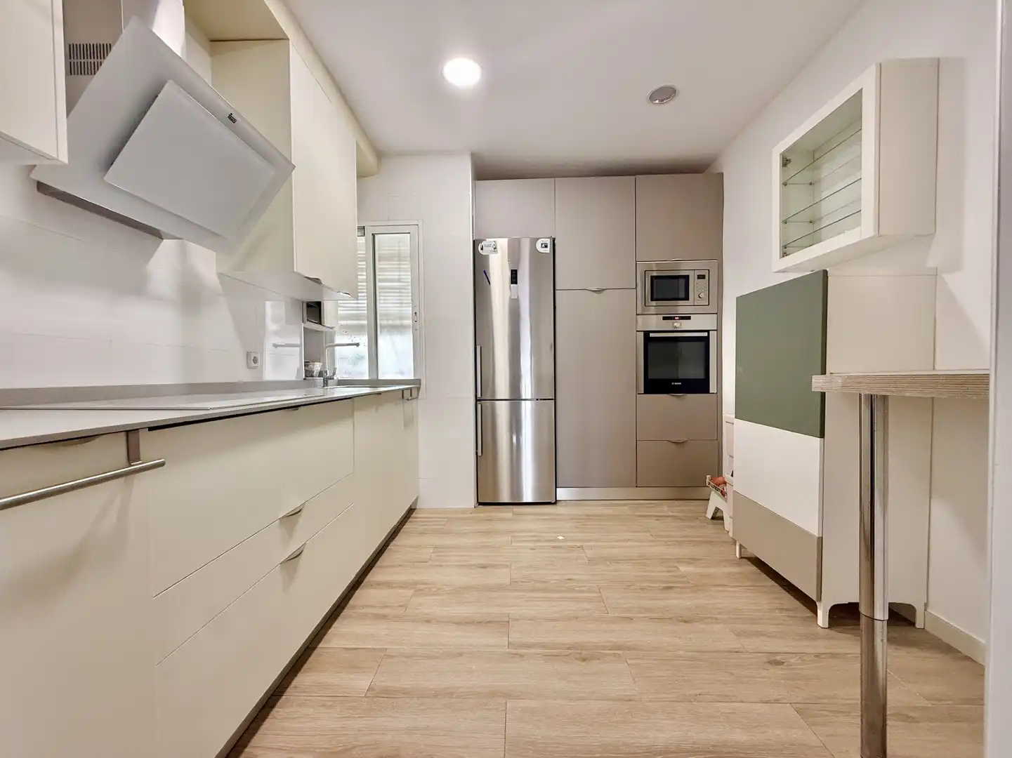 Wohnung zur Miete in Calle de Antonio López, Moscardó