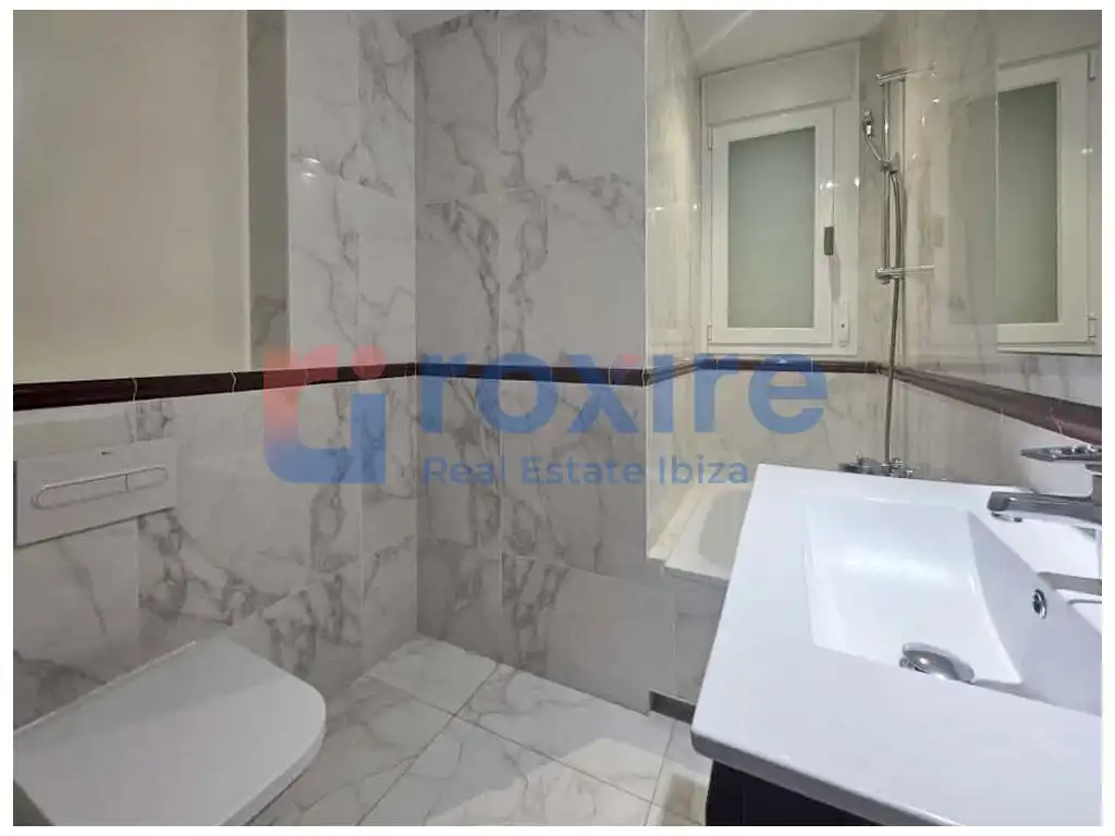 Baño de Planta baja en venta en Sant Josep de sa Talaia con Aire acondicionado, Jardín privado y Terraza