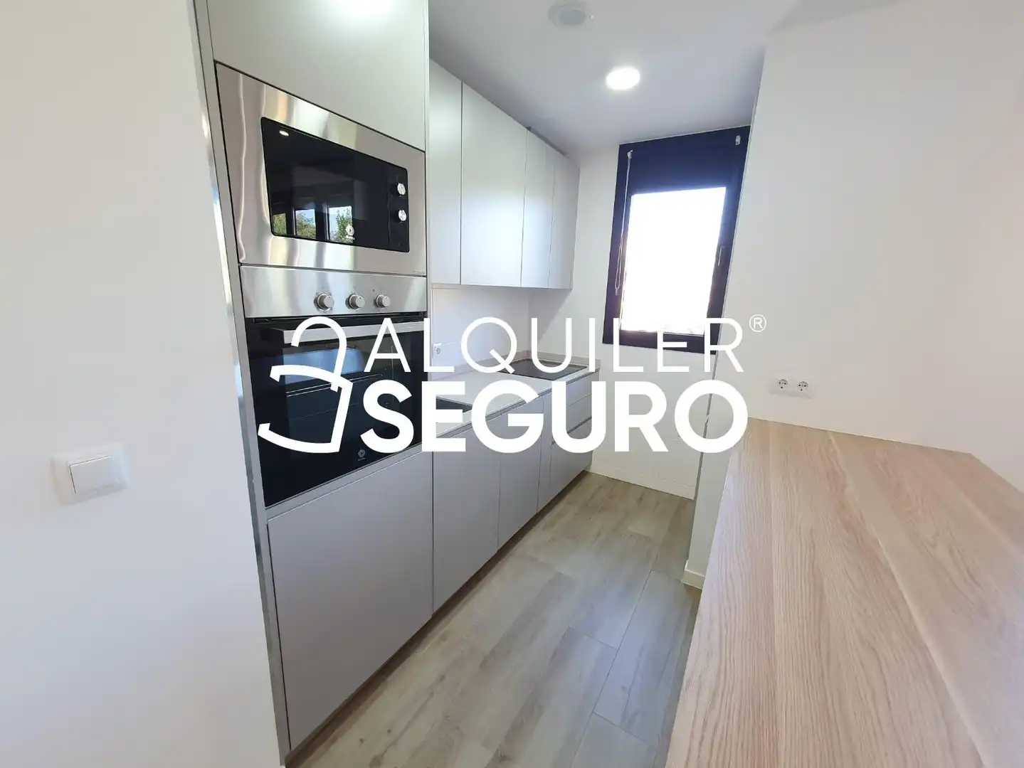 Kitchen of Flat for rent in Madrid  with Air Conditioner, Heating and Terrace