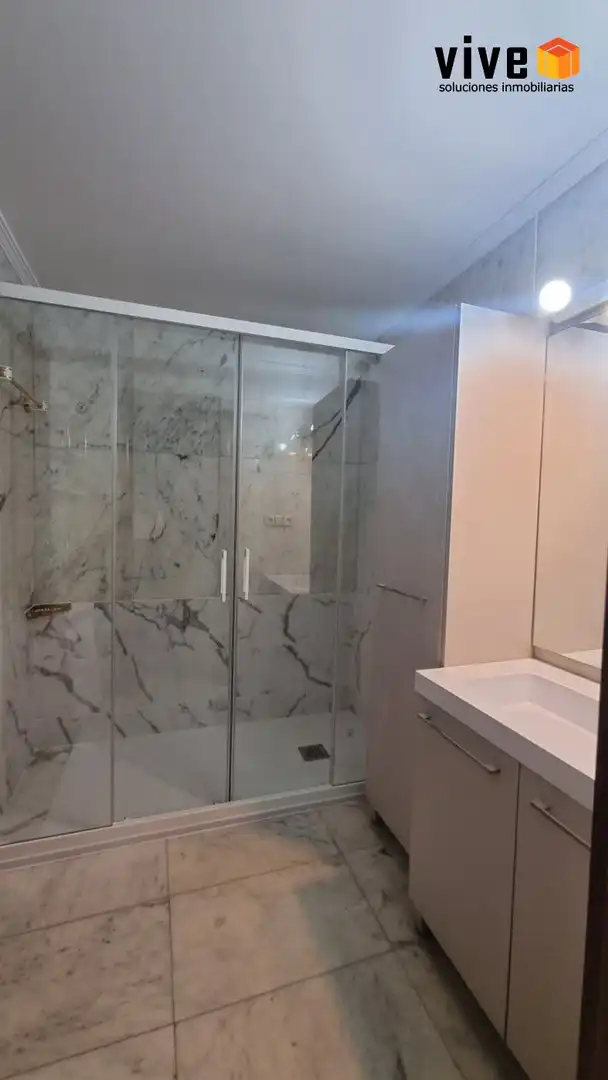 Flat with lift to rent in Calle Rafael Salas González, imagen 18
