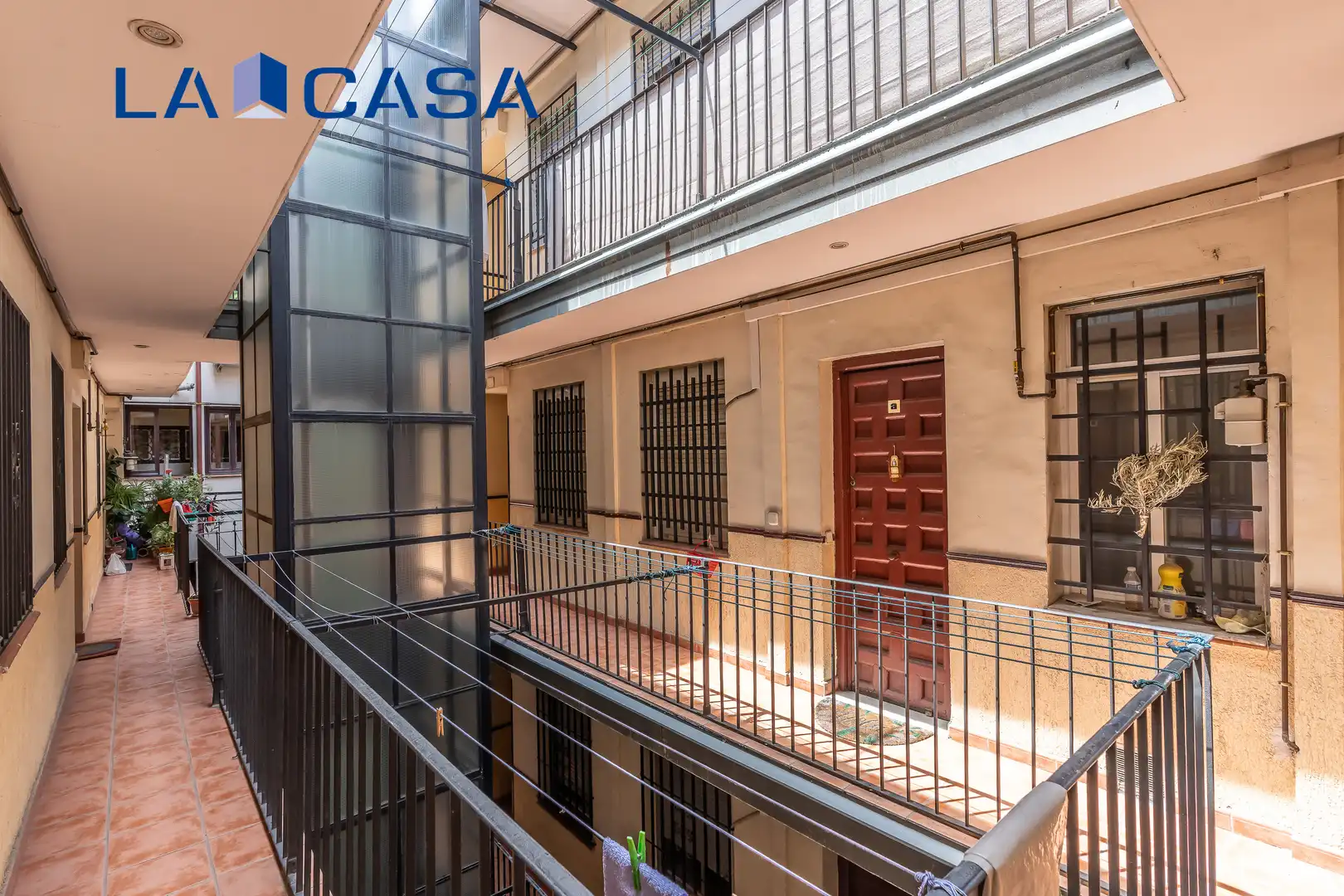 Vista exterior de Piso en venta en Madrid