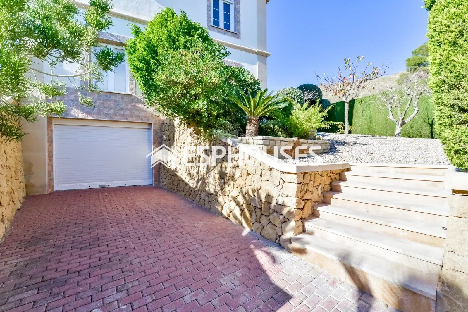 Exterior view of Houses for sale in Oliva  with Air Conditioner, Heating and Terrace