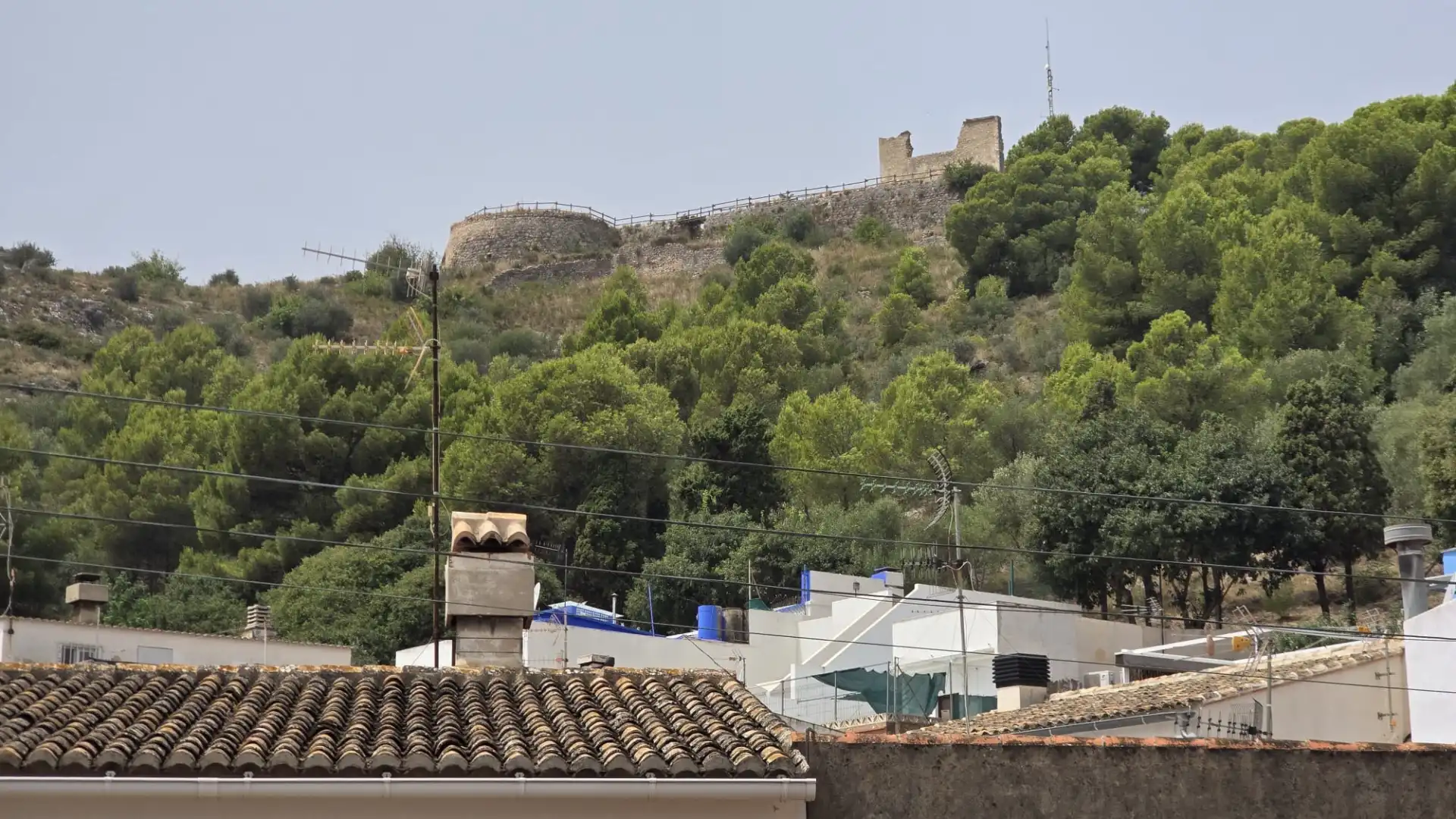 Vista exterior de Casa adosada de lloguer en Oliva amb Aire condicionat, Moblat i Forn