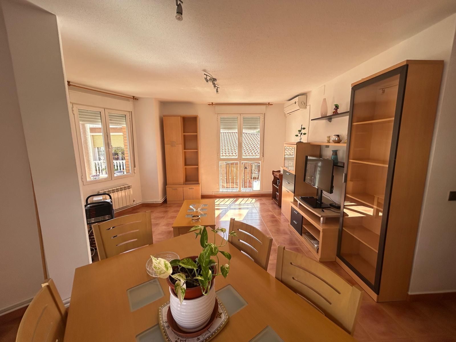 Living room of Flat for sale in Ciempozuelos  with Air Conditioner and Heating