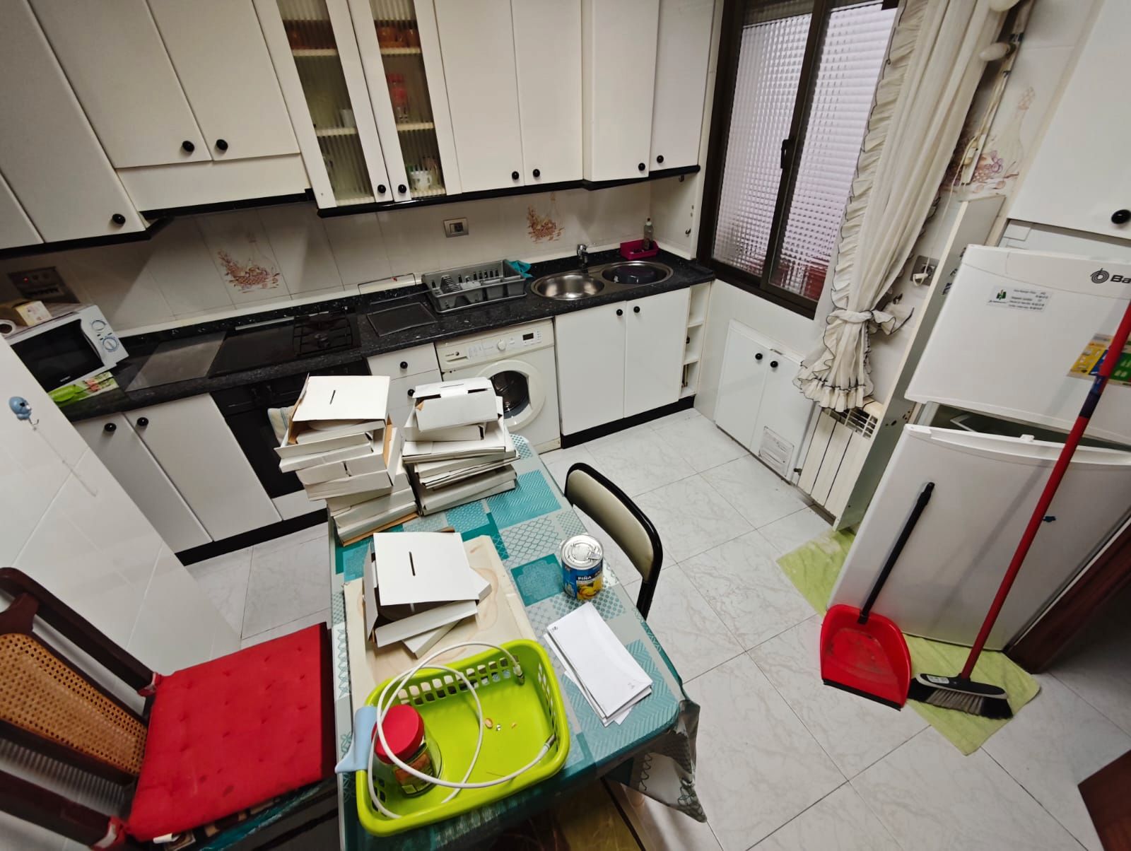 Cocina de Piso en venta en Basauri  con Calefacción, Amueblado y Balcón