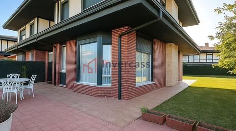 Foto 3 de Casa adosada en venta en Cotolino, Castro-Urdiales