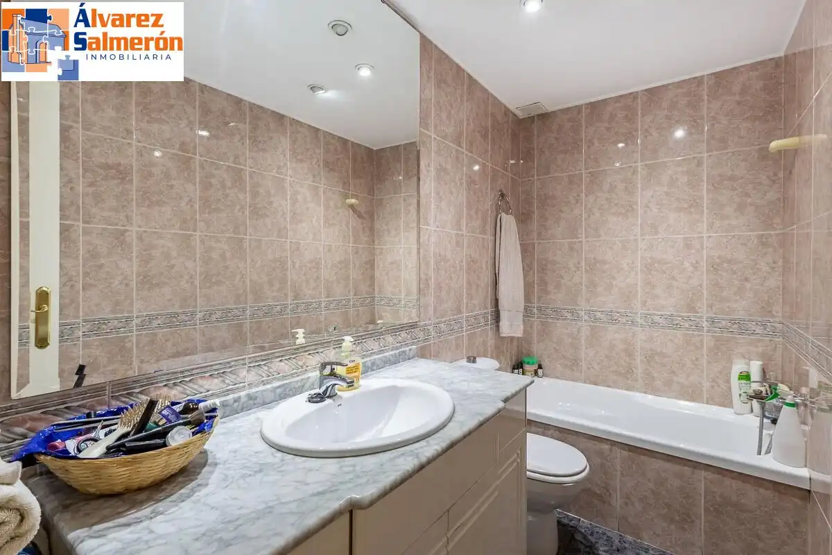 Piso con ascensor en venta en Genil, imagen 22