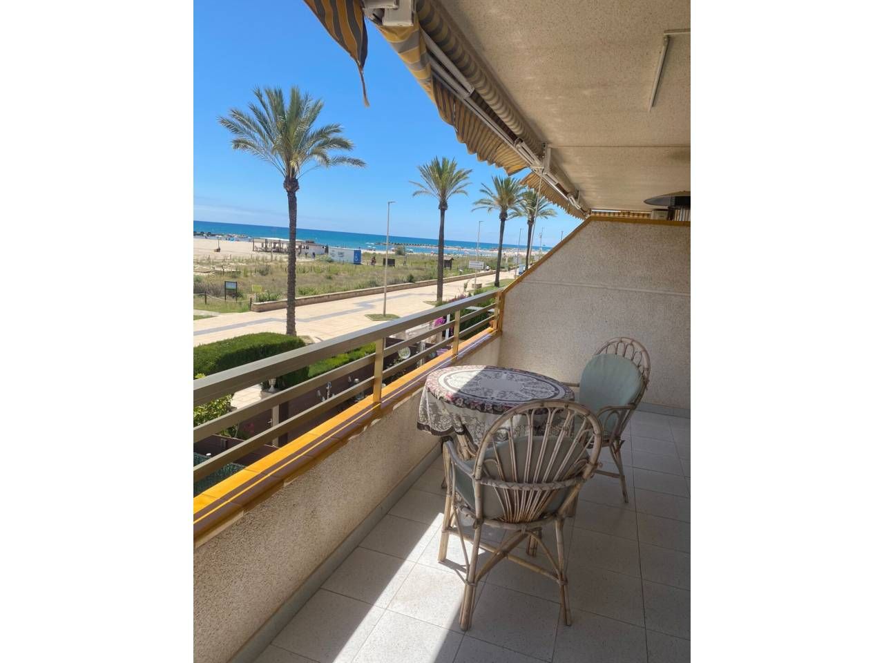 Exterior view of Flat for sale in Cunit  with Air Conditioner, Terrace and Swimming Pool