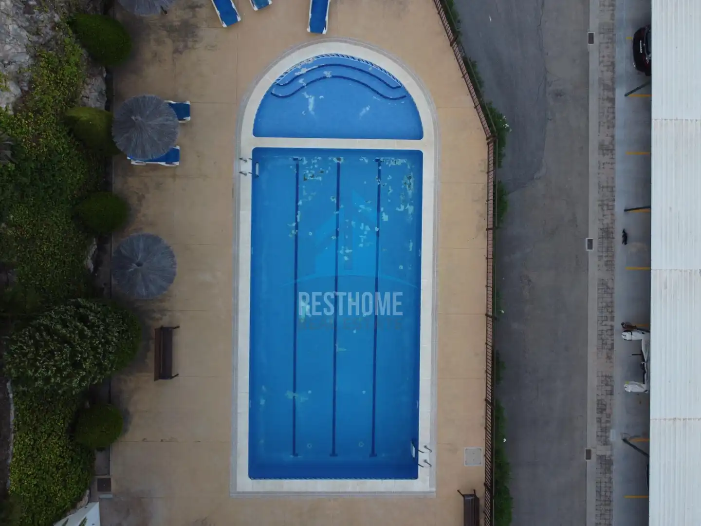 Swimming pool of Houses for sale in Cullera  with Air Conditioner, Terrace and Jacuzzi