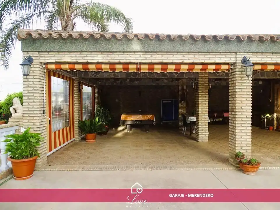 Terrace of Houses for sale in Chiclana de la Frontera  with Air Conditioner, Heating and Private garden