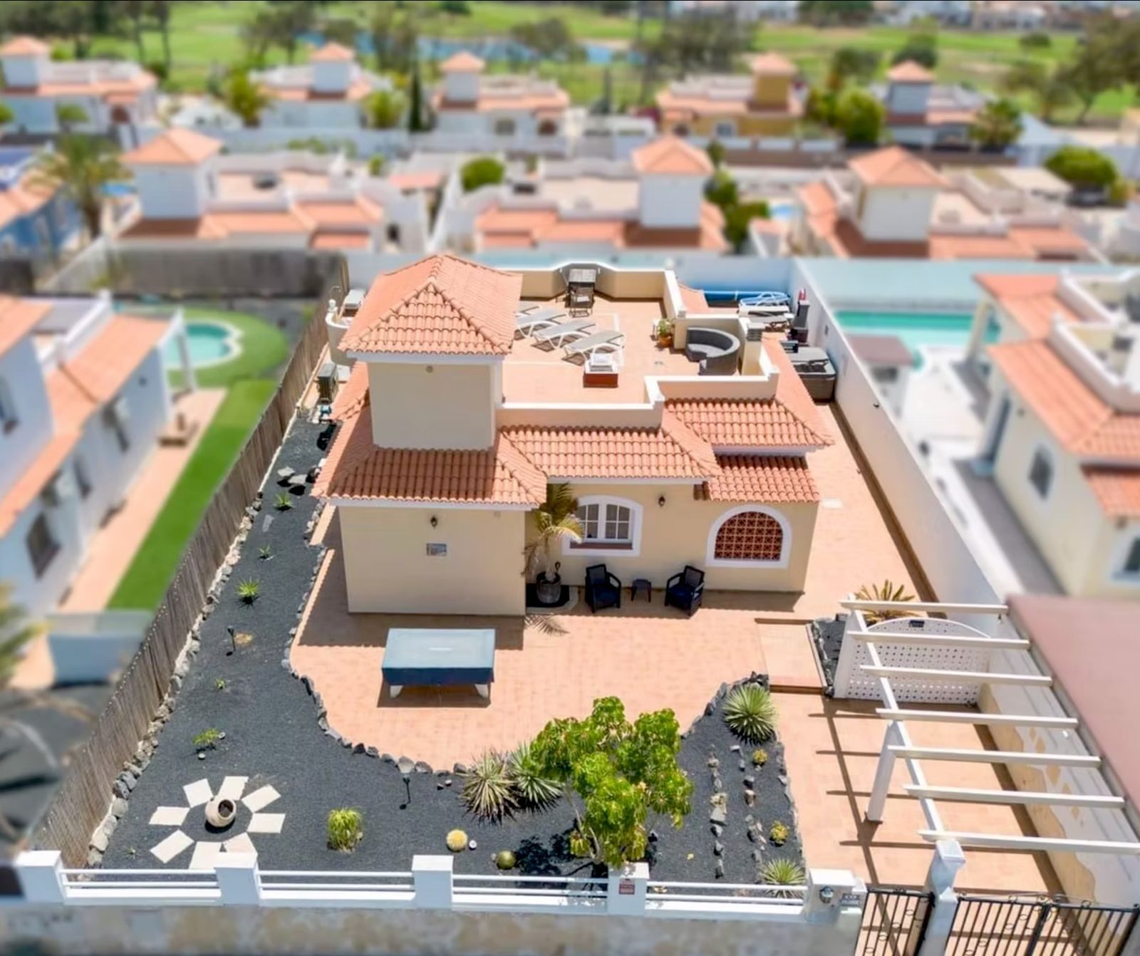 Vista exterior de Casa o xalet en venda en Antigua amb Aire condicionat, Jardí privat i Traster