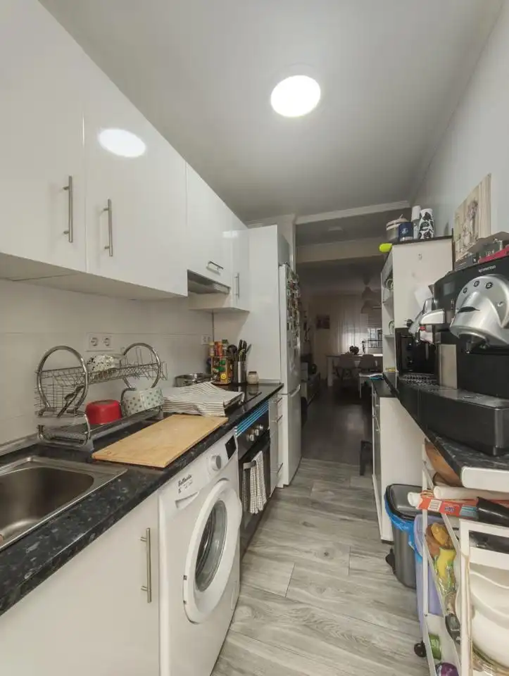 Cuina de Planta baixa en venda en Madrid amb Calefacció
