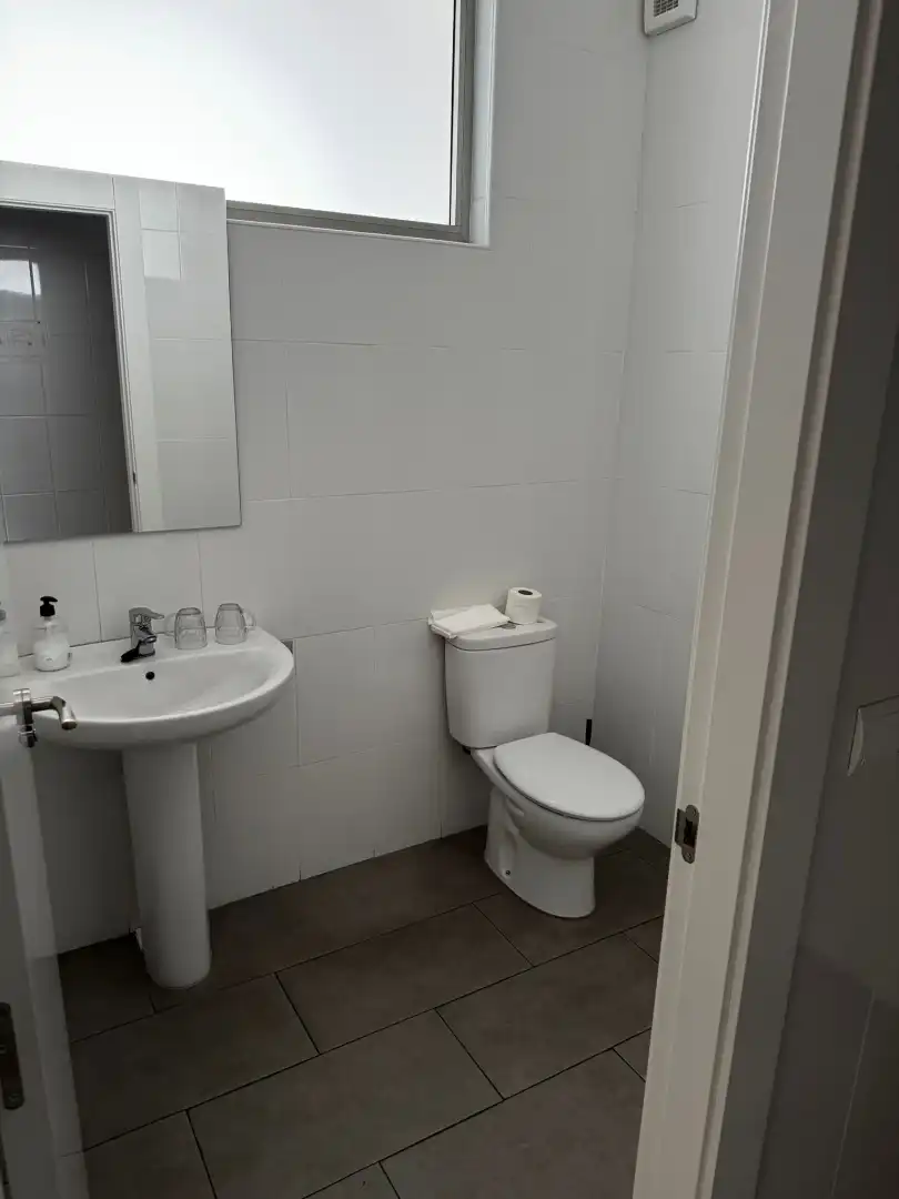 Baño de Nave industrial de alquiler en Castalla