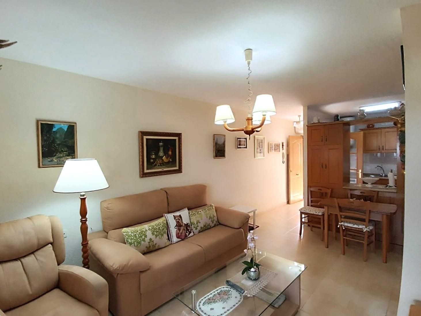 Sala de estar de Ático en venta en Torrevieja con Terraza y Piscina comunitaria