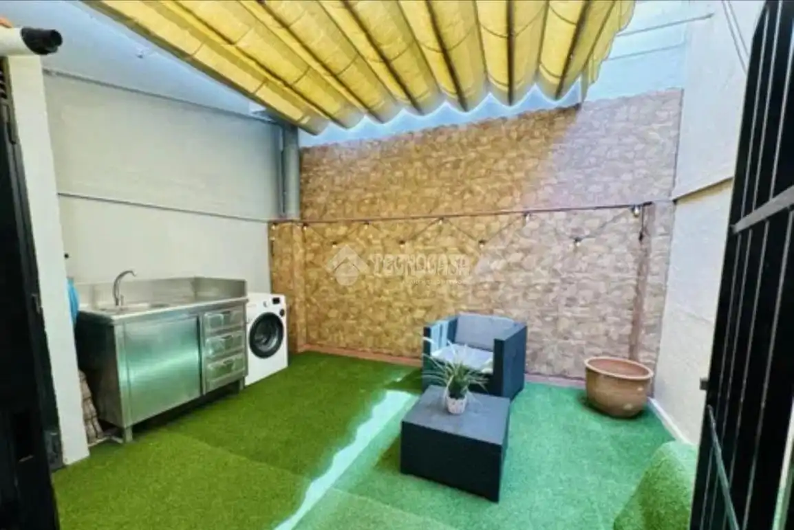 Buildings for sale in Madrid