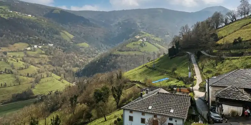 Vista exterior de Casa o chalet en venta en Cangas del Narcea con Jardín privado, Terraza y Trastero