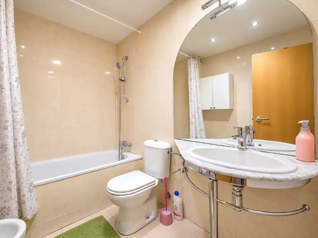 Baño de Piso en venta en Les Clotes