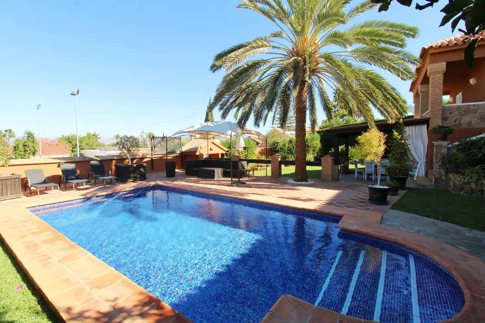 Chalet con piscina en venta en Manantiales - Lagar - Cortijo, imagen 6