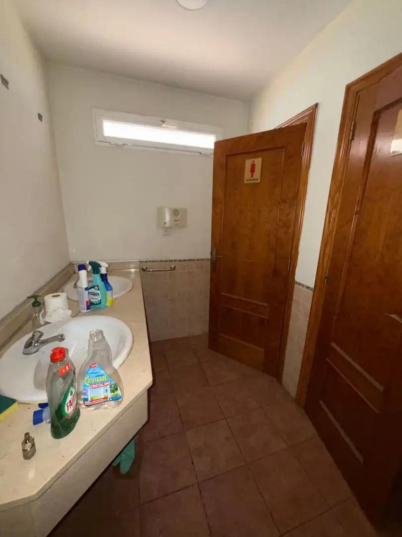 Bathroom of Commercial properties for rent in Adeje