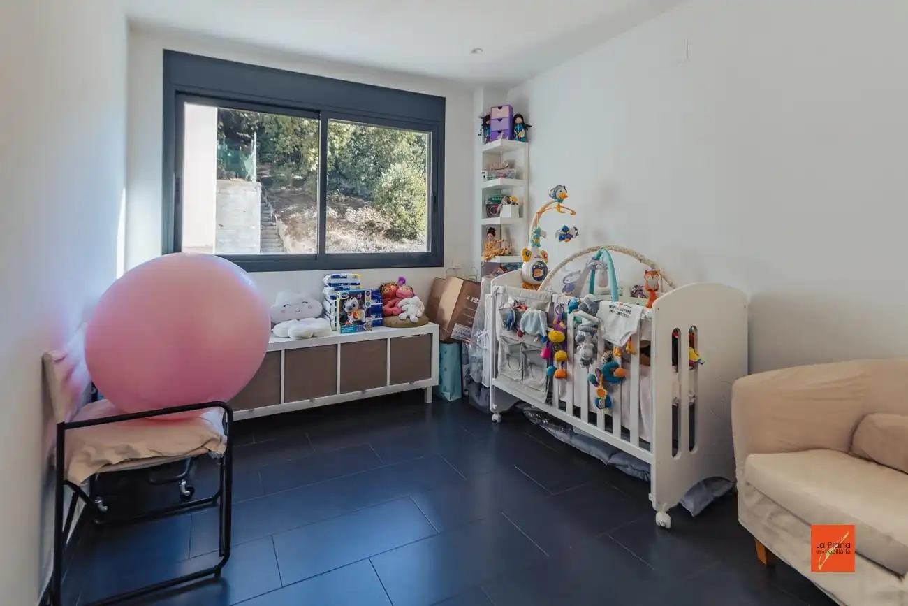 Habitación de Casa adosada en venta en Tortosa con Calefacción y Terraza