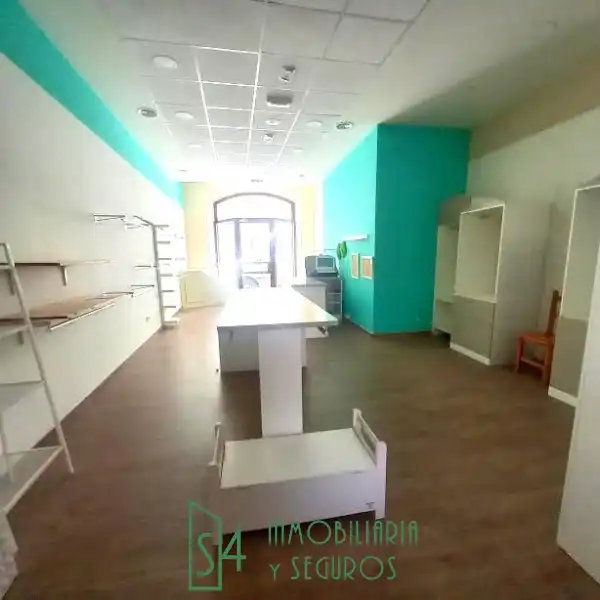Business premises to rent in La Pola Siero, imagen 5
