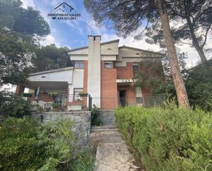 Vista exterior de Casa o xalet en venda en Lliçà de Vall amb Aire condicionat, Calefacció i Jardí privat