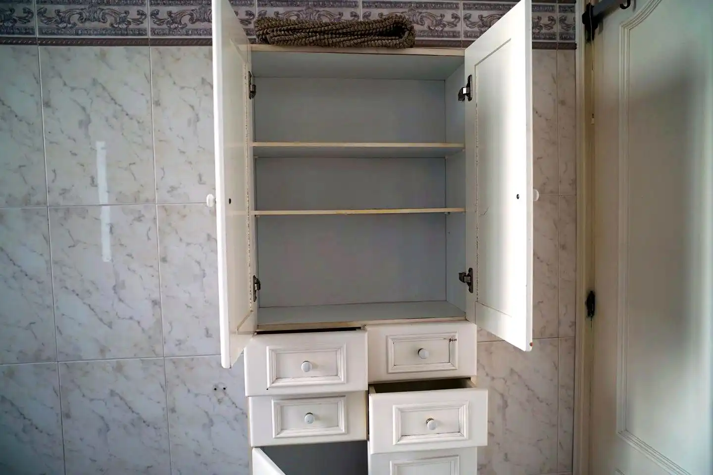 Baño de Apartamento de alquiler en Madrid con Aire acondicionado, Calefacción y Parquet