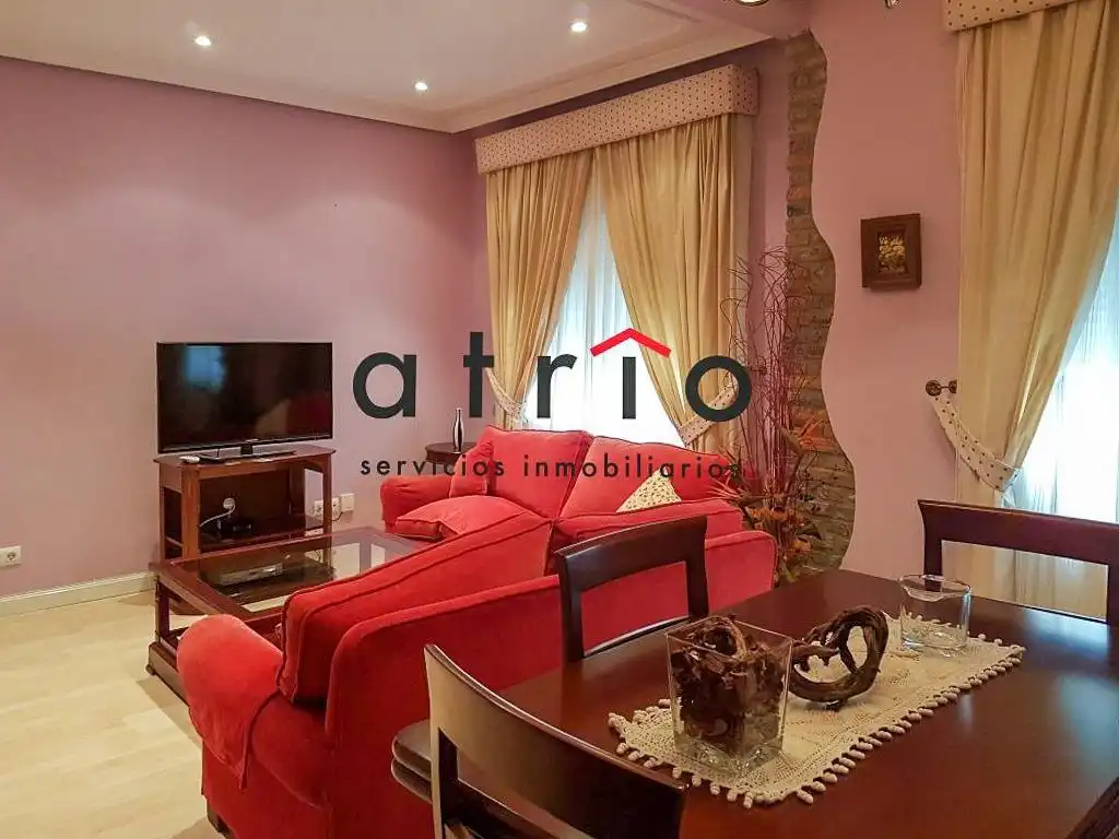 Sala de estar de Piso en venta en Santander con Calefacción y Amueblado