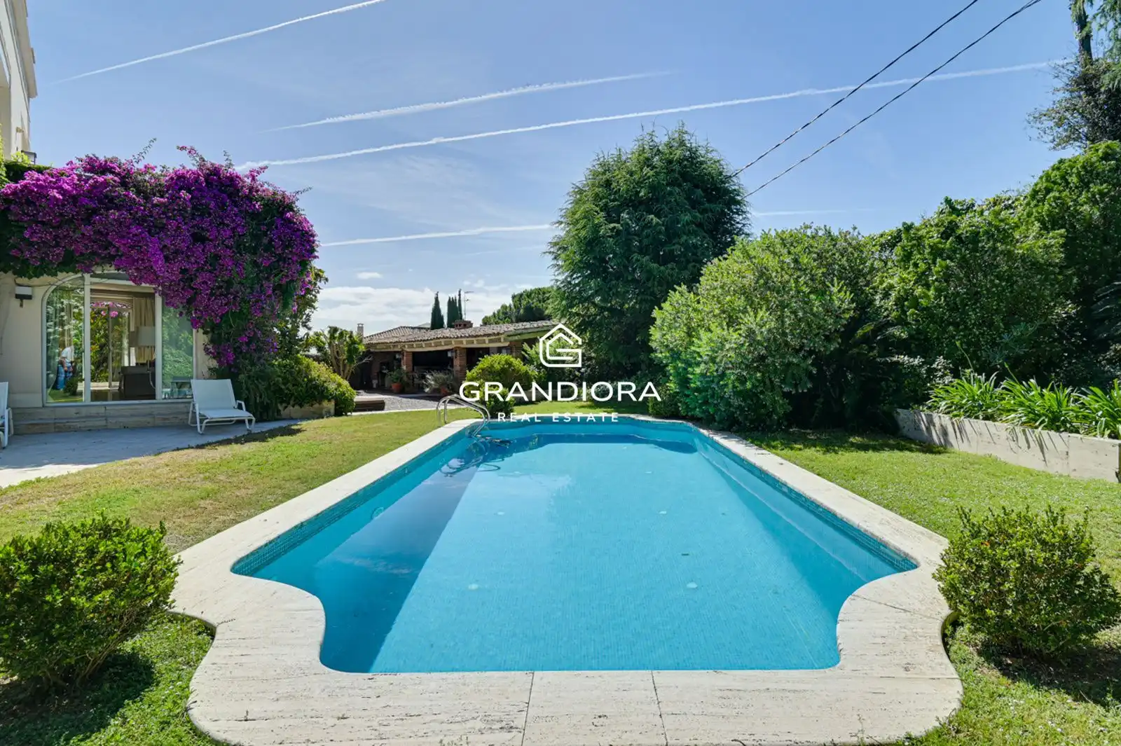 Garden of Houses for sale in El Masnou  with Air Conditioner, Terrace and Swimming Pool