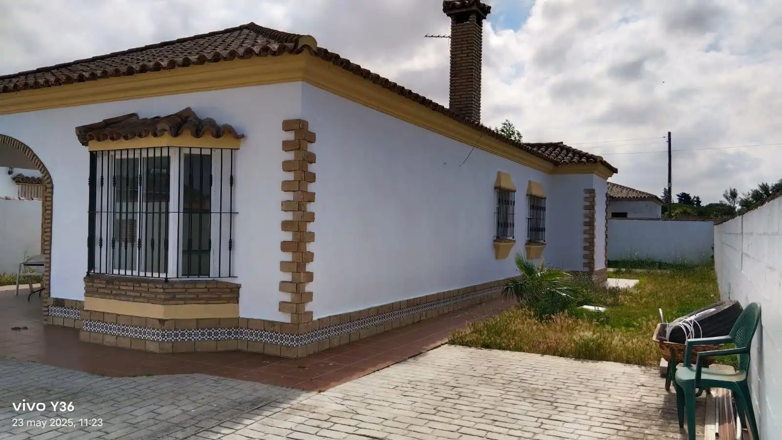 Vista exterior de Casa o chalet en venta en Chiclana de la Frontera con Jardín privado y Piscina comunitaria