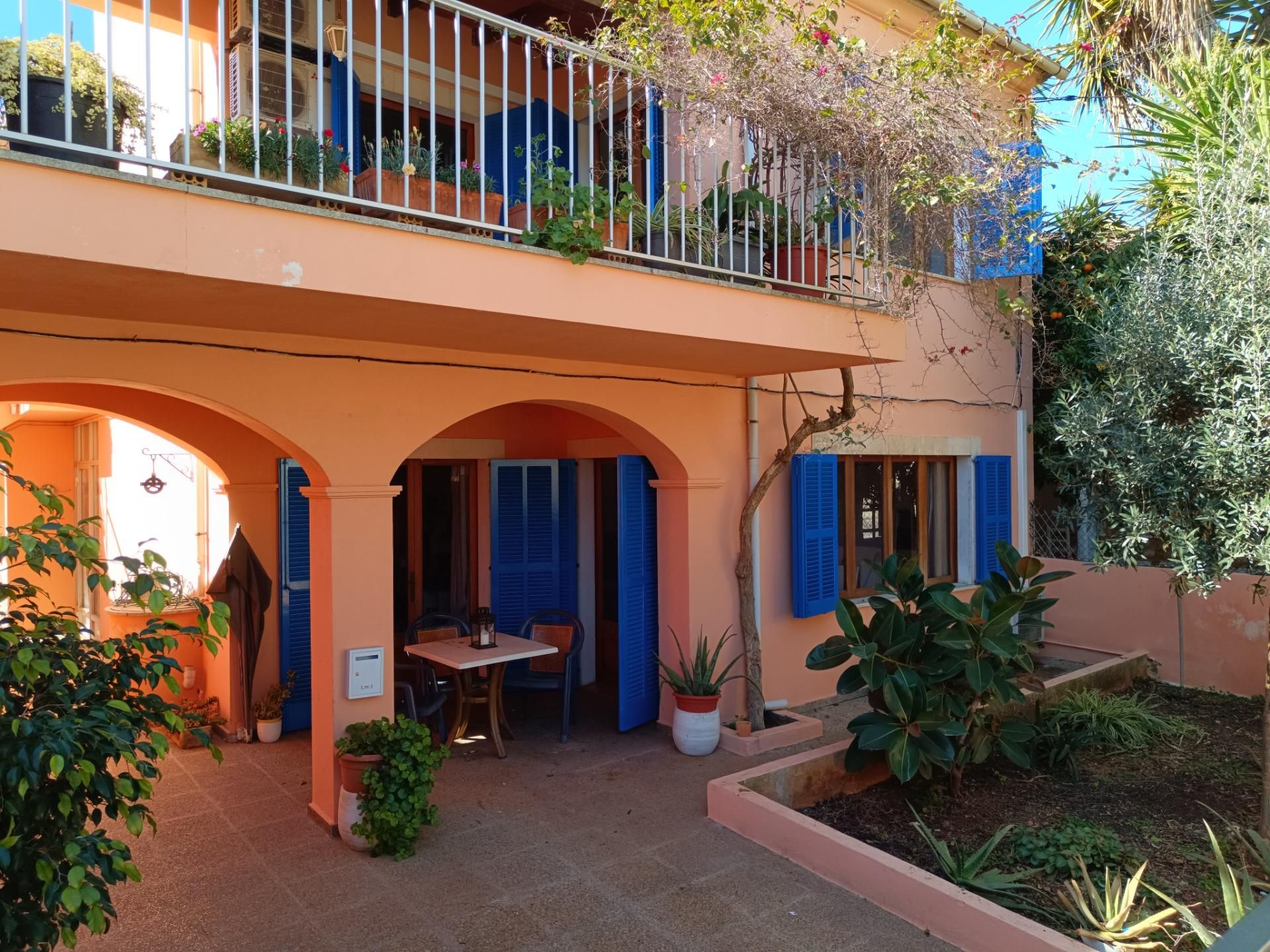 Vista exterior de Casa o xalet en venda en Manacor amb Aire condicionat, Jardí privat i Terrassa