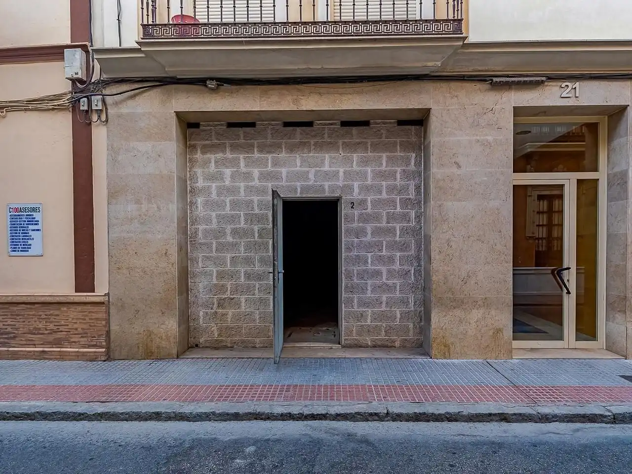 Business premises for sale in Calle Santa María Magdalena 38, imagen 3
