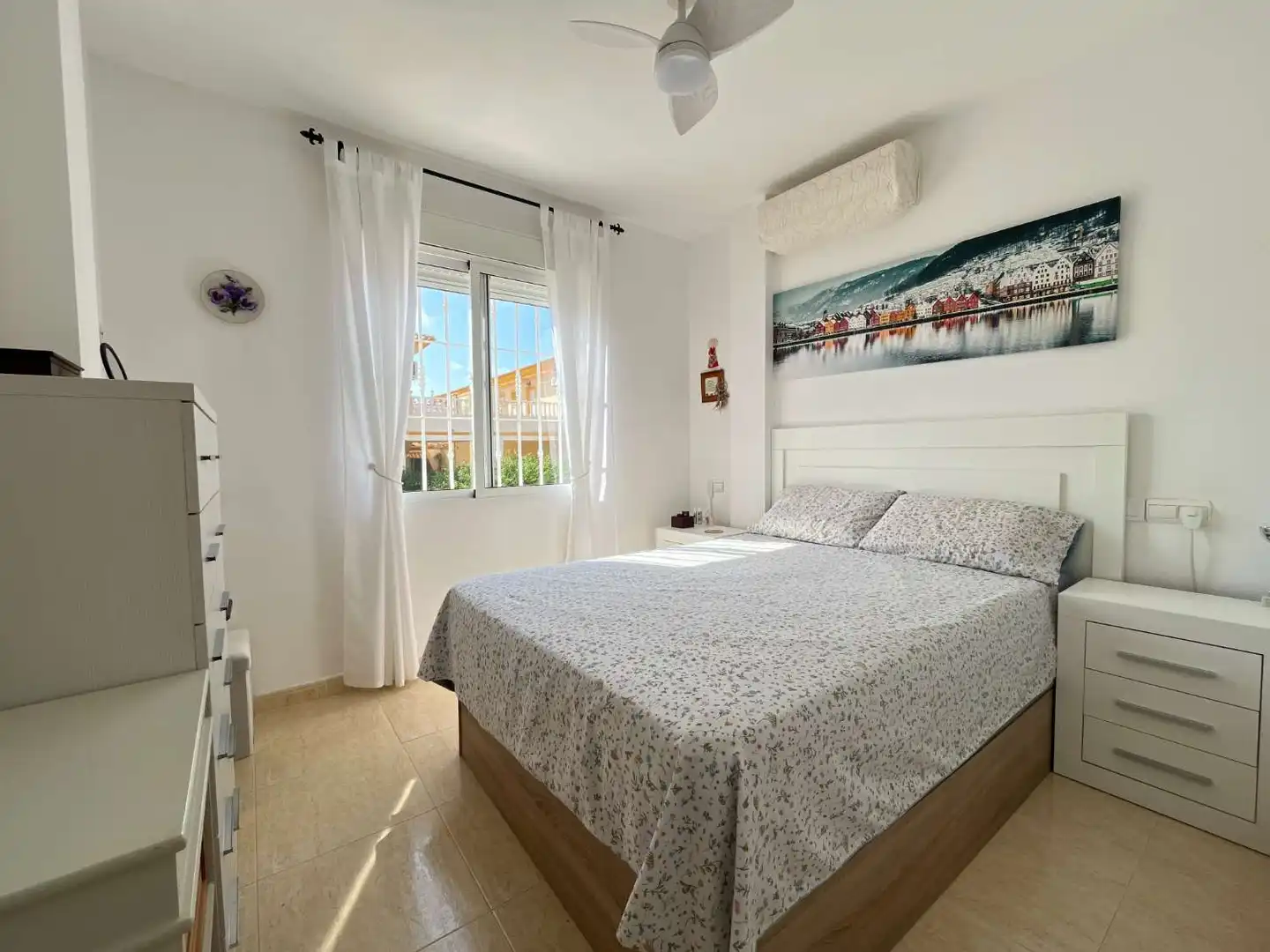 Dormitori de Apartament en venda en Orihuela amb Aire condicionat, Piscina i Moblat