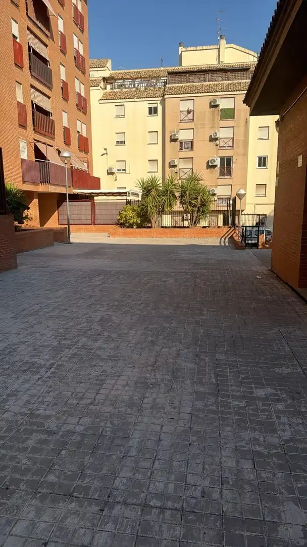 Parking de Piso de alquiler en Paterna