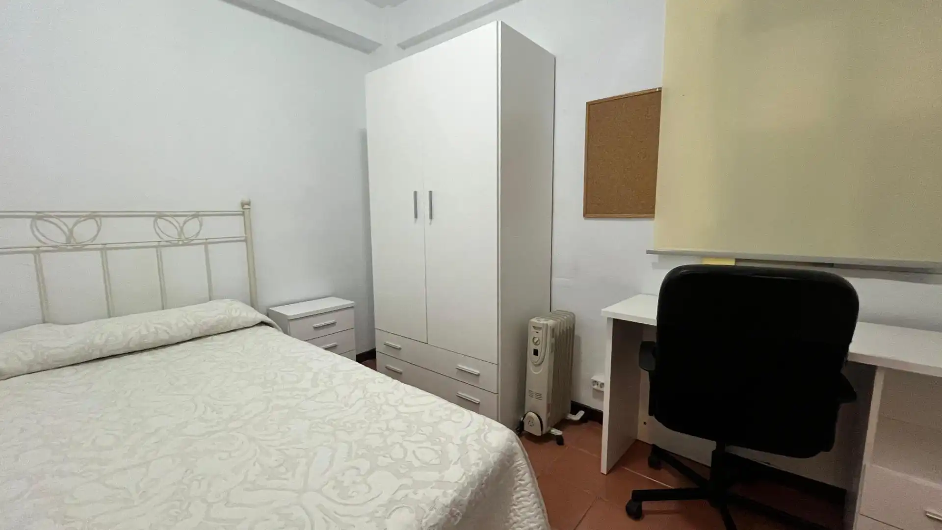 Habitación de Piso de alquiler en Sevilla con Aire acondicionado y Terraza