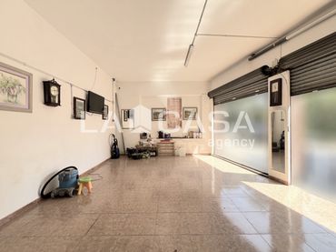 Local comercial en venda a Artigues - Llefià