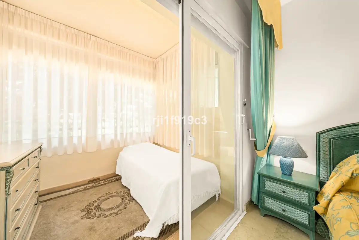 Flat with lift for sale in Elviria - Cabopino, imagen 7