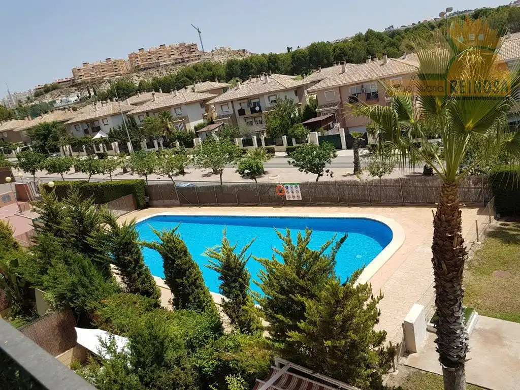 Piscina de Pis de lloguer en Molina de Segura amb Aire condicionat, Calefacció i Moblat