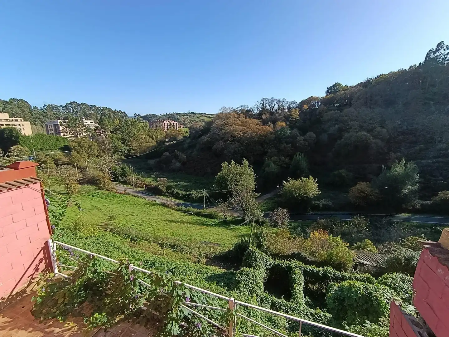 Jardín de Casa o chalet en venta en Avilés con Terraza, Trastero y Amueblado