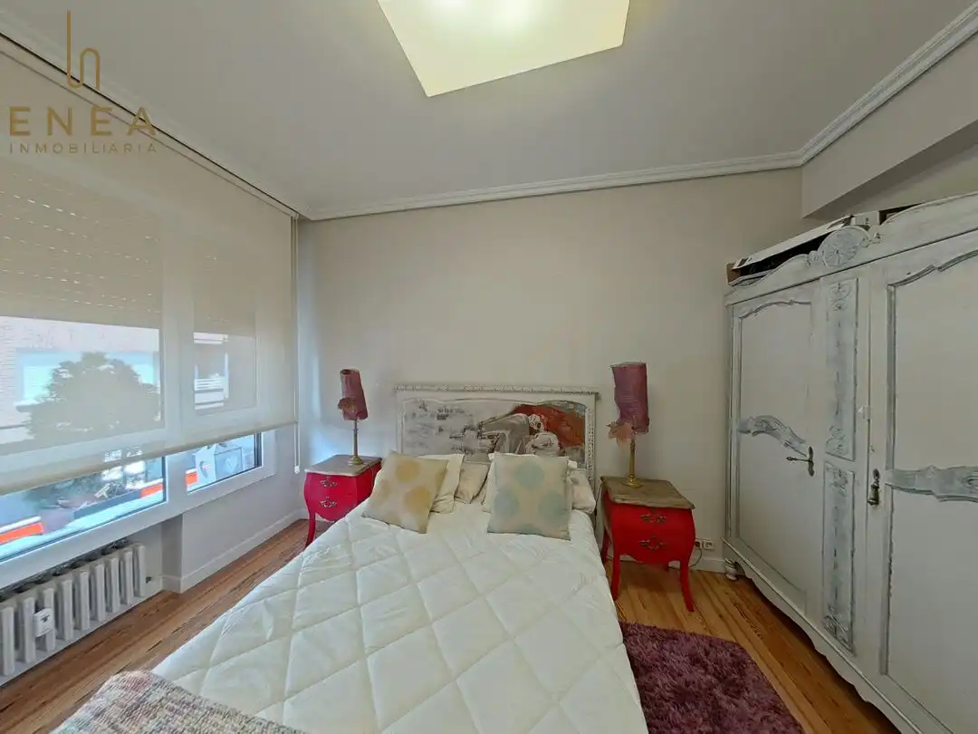 Habitación de Piso en venta en Vitoria - Gasteiz con Calefacción, Terraza y Trastero