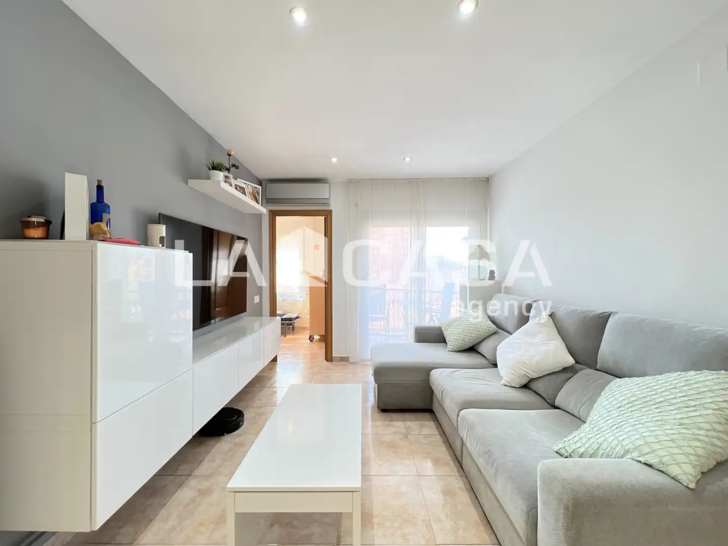 Appartamento con terrazza in vendita a Carrer de Tortosa, imagen 3