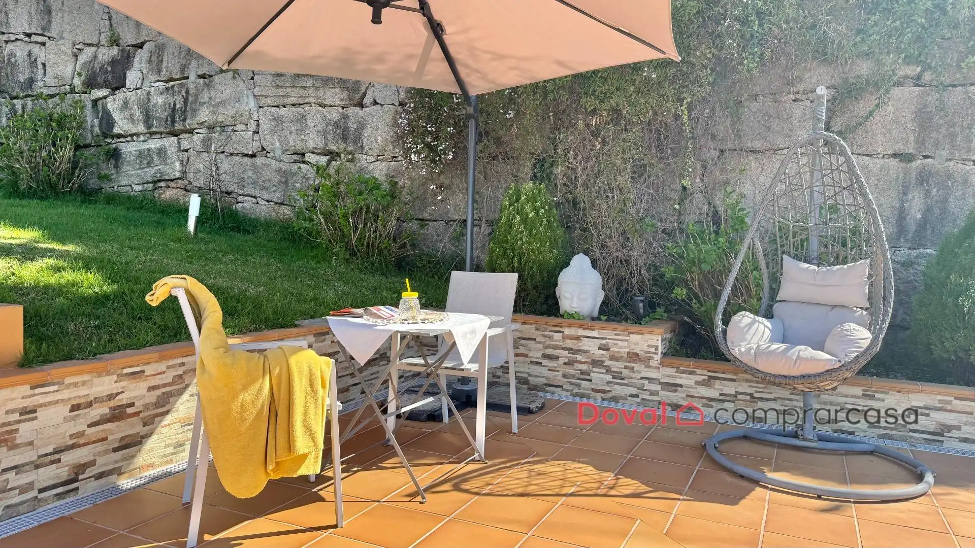 Terrassa de Casa o xalet en venda en Vigo  amb Aire condicionat, Calefacció i Jardí privat