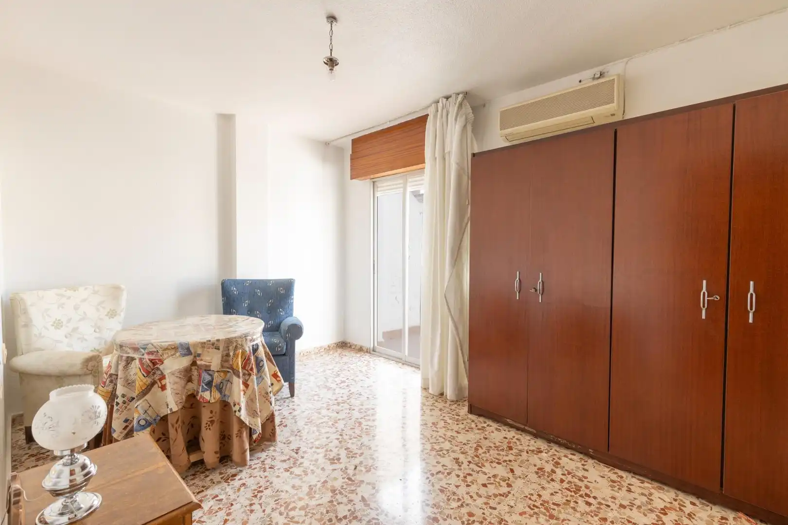 Habitación de Casa adosada en venta en Maracena con Aire acondicionado, Calefacción y Terraza