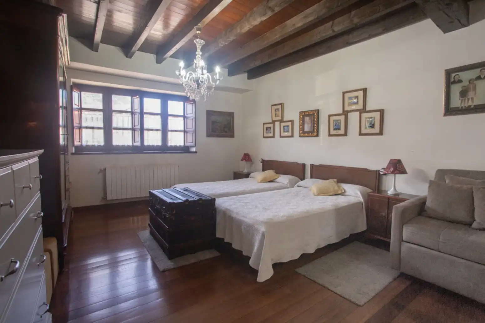 Schlafzimmer von Einfamilien-Reihenhaus zum Verkauf in Ruente mit Heizung, Terrasse und Balkon