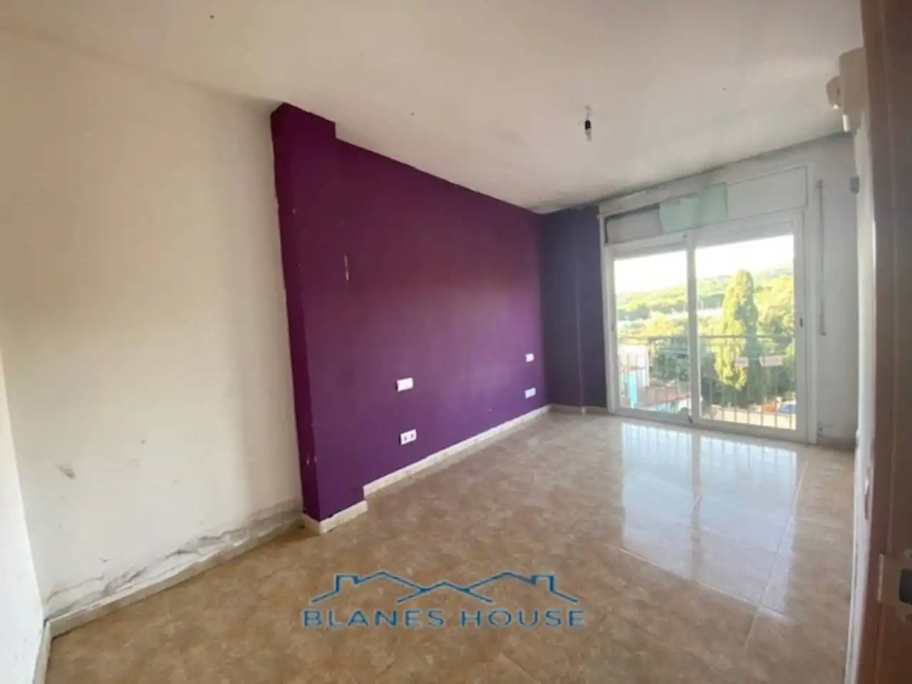 Living room of Flat for sale in Blanes  with Parquet flooring and Terrace
