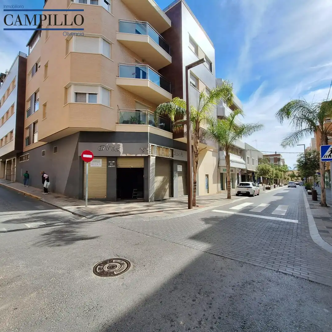 Local comercial en venda a El Ejido Ciudad