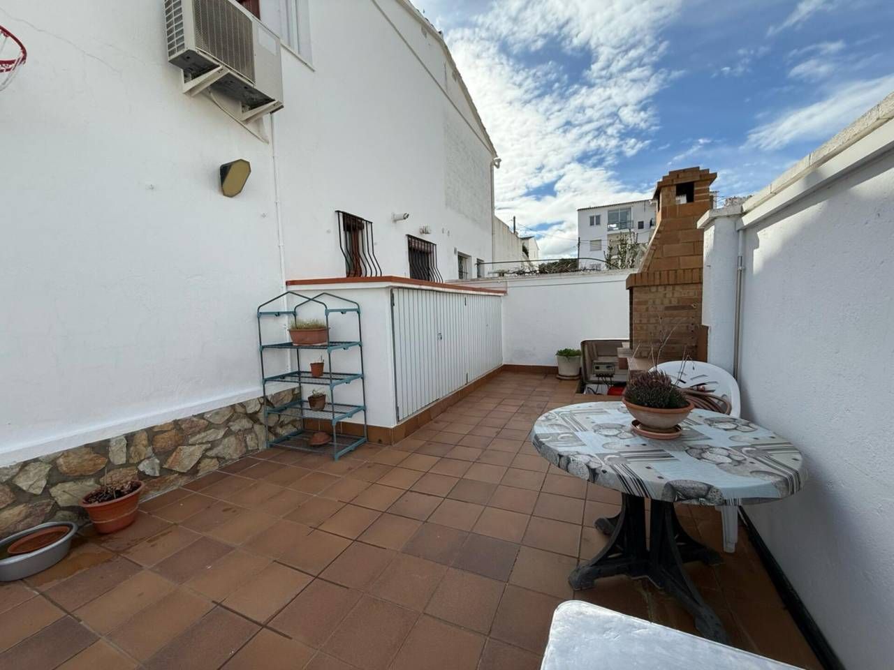 Terrassa de Casa adosada en venda en L'Escala amb Aire condicionat, Jardí privat i Terrassa