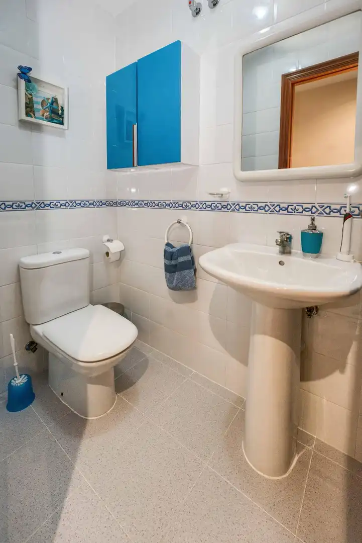 Bathroom of Houses for sale in Espartinas  with Air Conditioner, Heating and Private garden